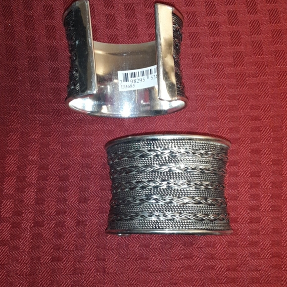 Trisha Waldron Silver Woven Cuff - Picture 2 of 4